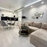 Nadmorskie Tarasy Sorrento Z Garazem,basen, Sauna,jacuzzi * Kolobrzeg