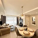 Nadmorskie Tarasy Sorrento Z Garazem,basen, Sauna,jacuzzi Apartment