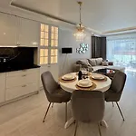 Nadmorskie Tarasy Sorrento Z Garazem,basen, Sauna,jacuzzi Kolobrzeg