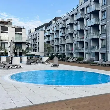 Апартаменти Nadmorskie Tarasy Sorrento Z Garazem,basen, Sauna,jacuzzi Колобжег