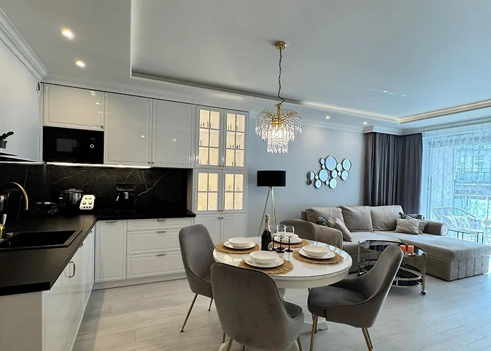 Nadmorskie Tarasy Sorrento Z Garazem,basen, Sauna,jacuzzi Lejlighed