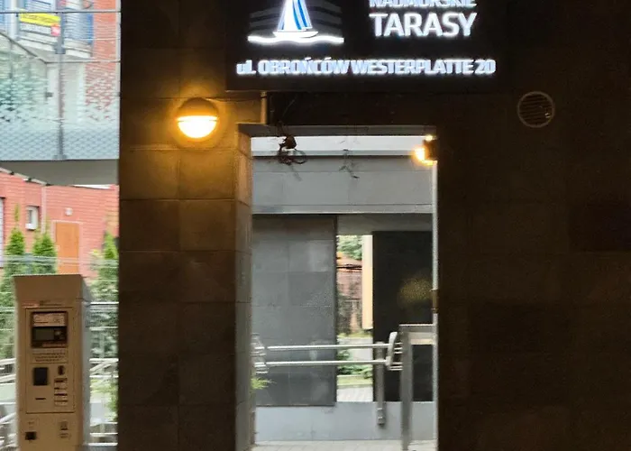 Nadmorskie Tarasy Sorrento Z Garazem,basen, Sauna,jacuzzi Lejlighed