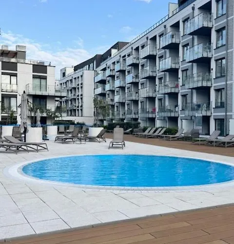 Lejlighed Nadmorskie Tarasy Sorrento Z Garazem,basen, Sauna,jacuzzi Kołobrzeg