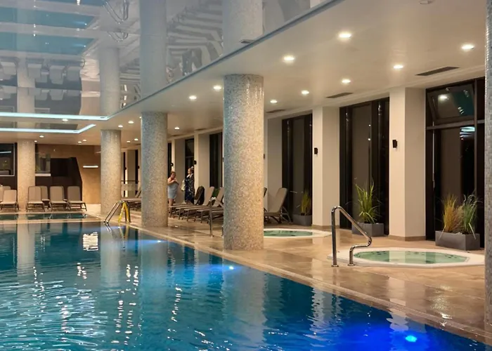 Lejlighed Nadmorskie Tarasy Sorrento Z Garazem,basen, Sauna,jacuzzi